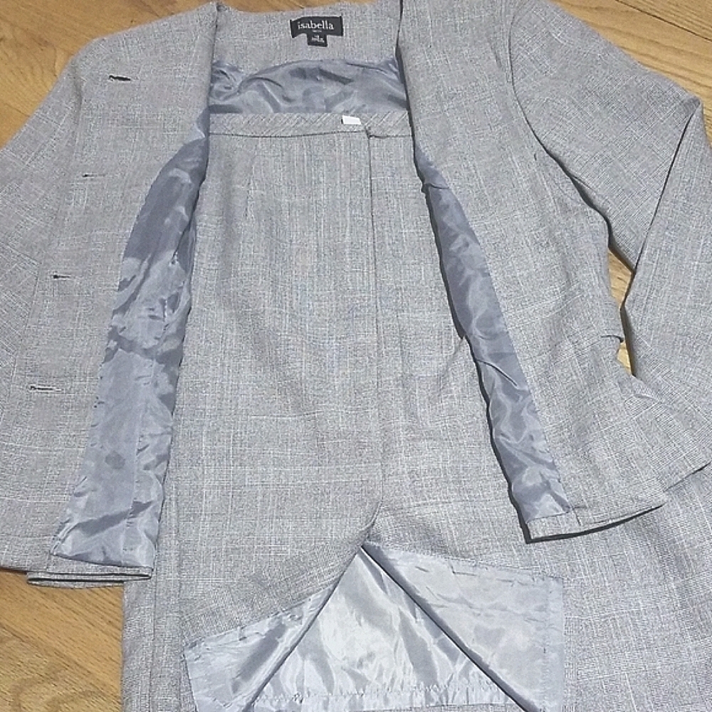 Isabella Lined skirt Suit NWT - Picture 2 of 6